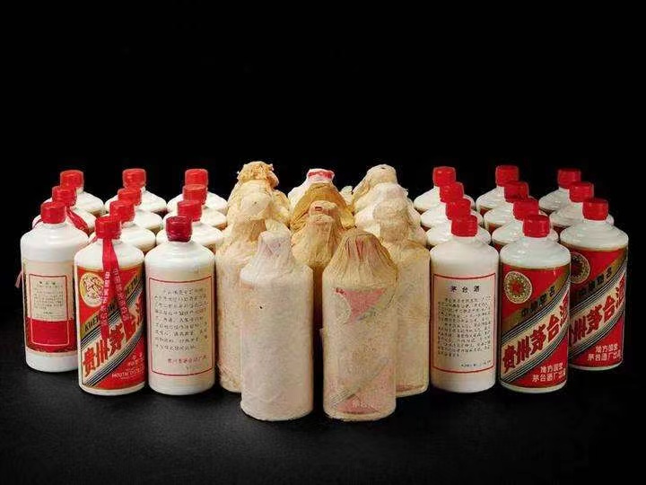 信州老酒回收上门哪里回收(附近上门回收茅台酒）?